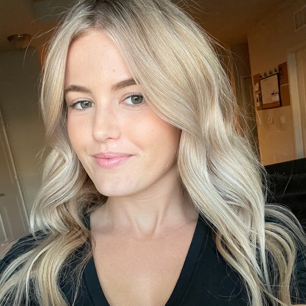 Meet your Posher, Casey